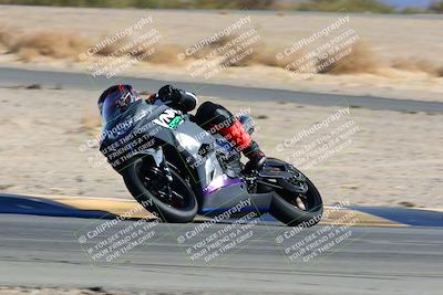 media/Jan-08-2022-SoCal Trackdays (Sat) [[1ec2777125]]/Turn 4 (1145am)/